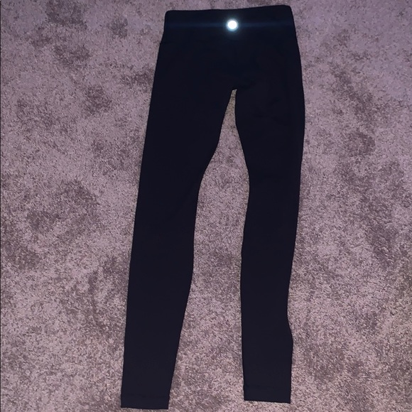 LULU LEMON BLACK LEGGINGS - Picture 2 of 4